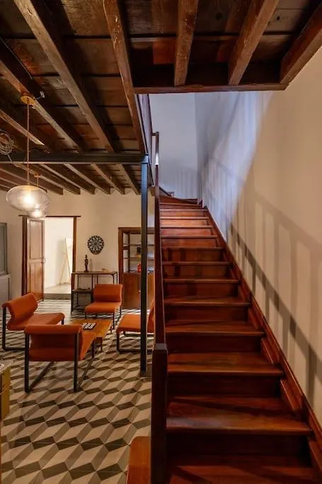 Eden Rentals La Laguna Heritage Residence 0*, לה לגונה