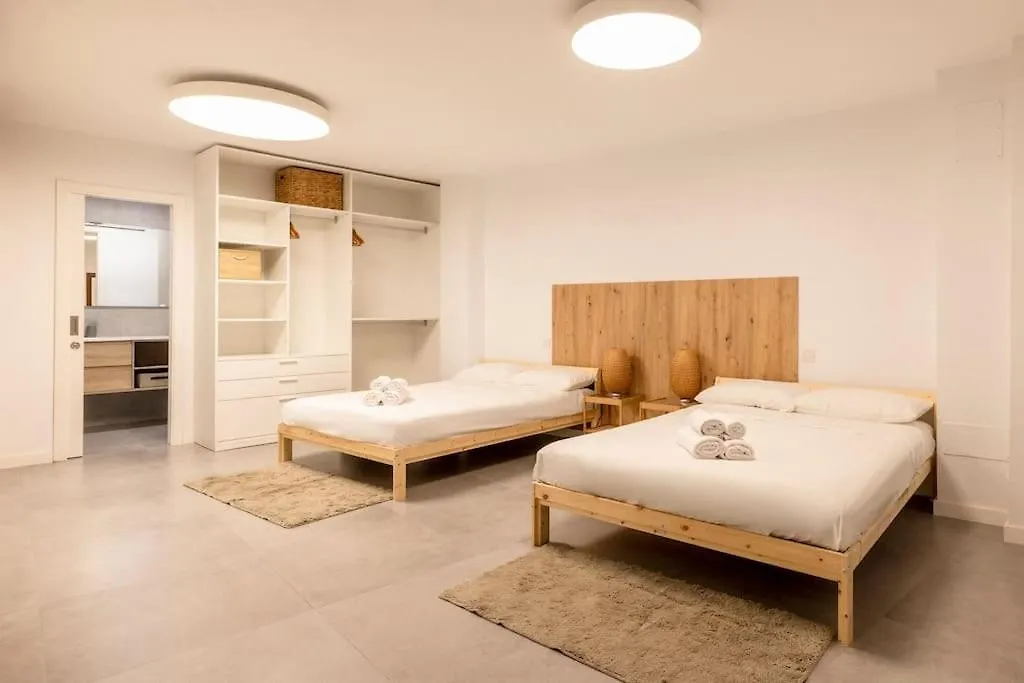 Eden Rentals La Laguna Heritage Residence 0*, לה לגונה ספרד